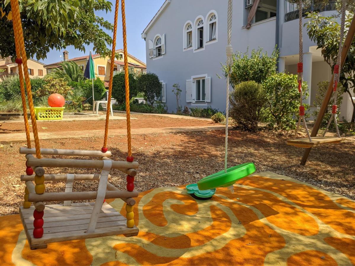 Villa Triton Vinkuran Esterno foto
