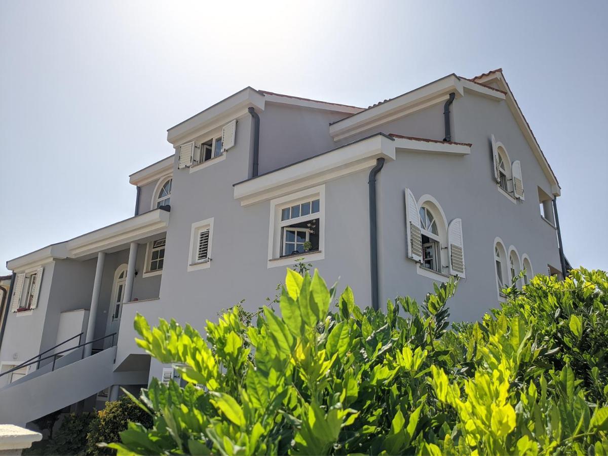 Villa Triton Vinkuran Esterno foto